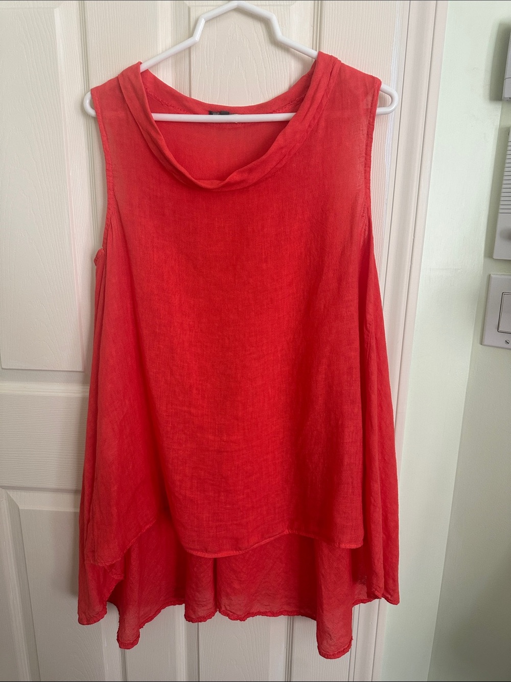 M Made in Italy Women’s Flowing Coral Sleeveless Linen Tunic, Size M